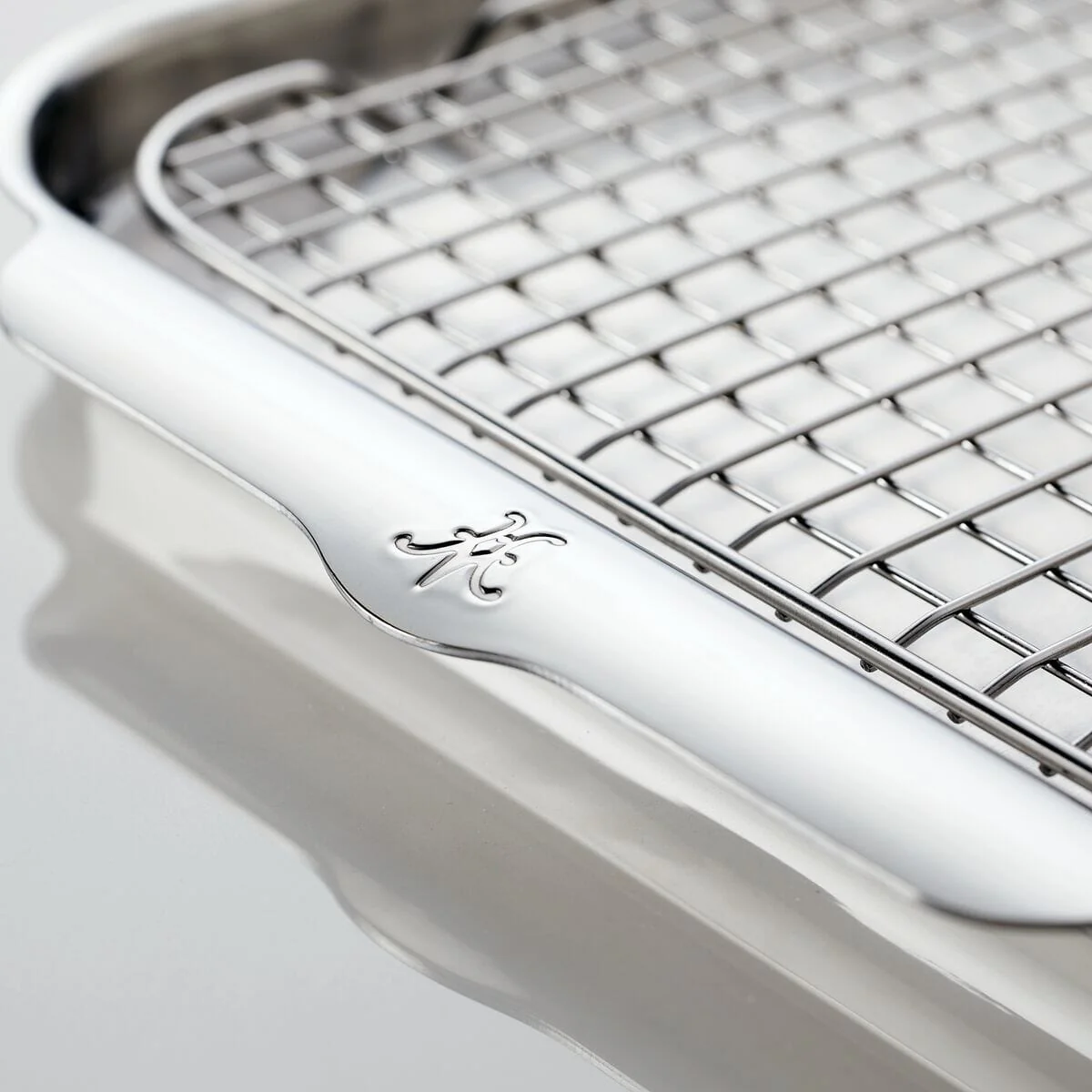 Hestan Provisions 2pc Set - 13-Inch x 18-Inch Half Sheet with 2 Cooling Racks - Image 4