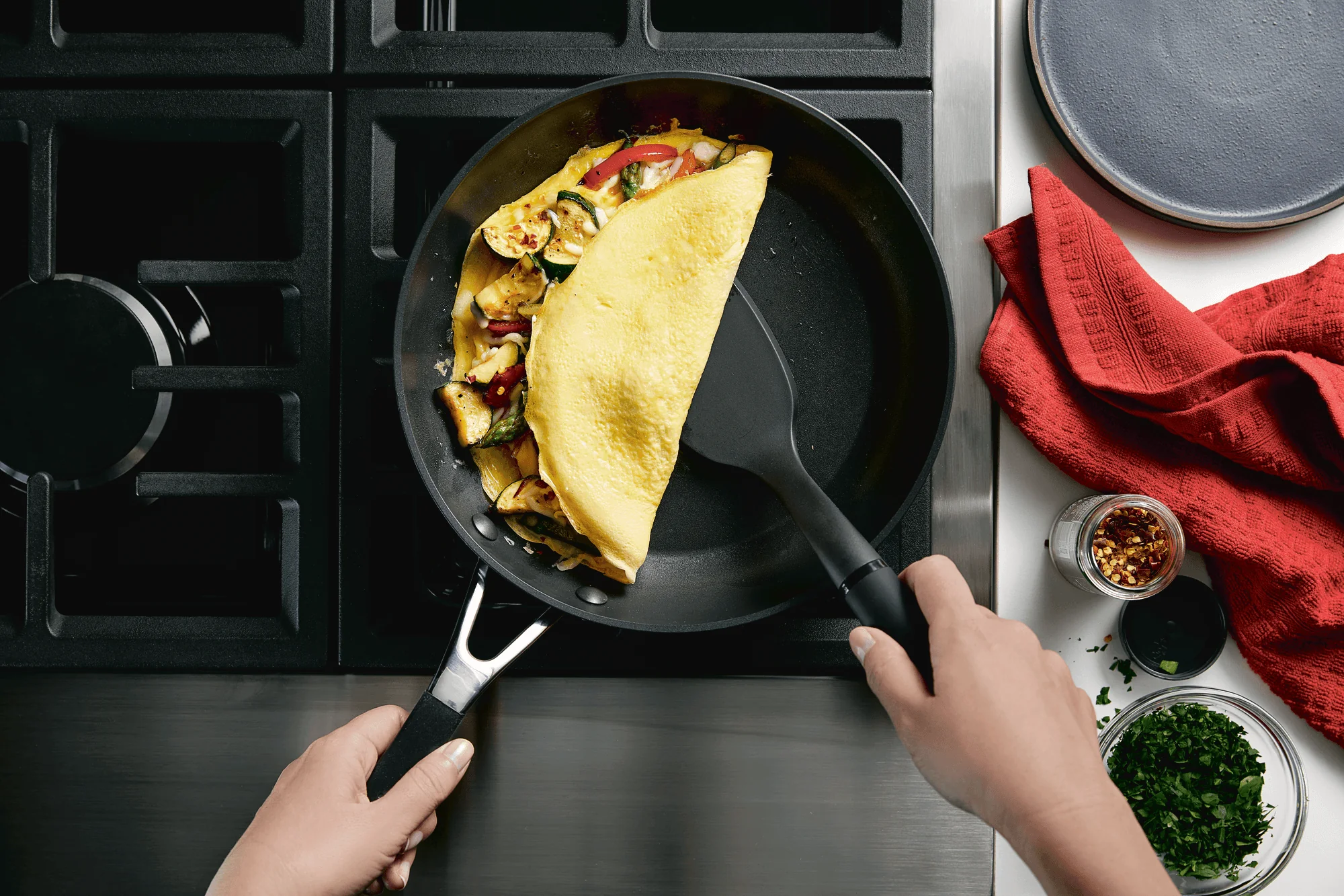 KitchenAid Hard Anodized Nonstick Frying Pan, 10-Inch, Onyx Black - Image 4