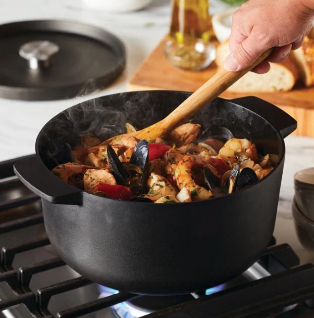 KitchenAid Seasoned Cast Iron Dutch Oven/Casserole, 6-Quart, Cast Iron Black - Image 2