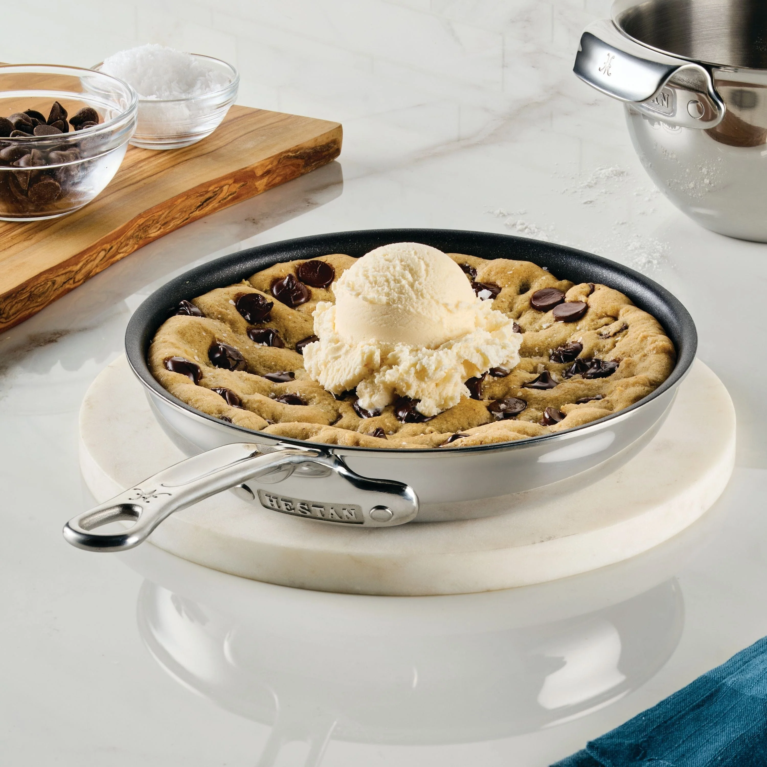 Hestan ProBond® Luxe 8.5" Professional Clad Stainless Steel Skillet with TITUM Nonstick - Image 9